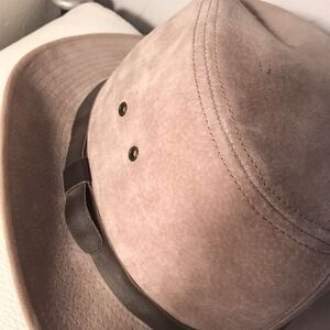 Vintage Men's Leather Suede Country Gentleman Brimmed Hat Size Large, Tan